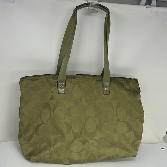 Coach 77322 Sage Green Getaway Signature Nylon Travel Shoulder Zip Tote Bag - Picture 5 of 13